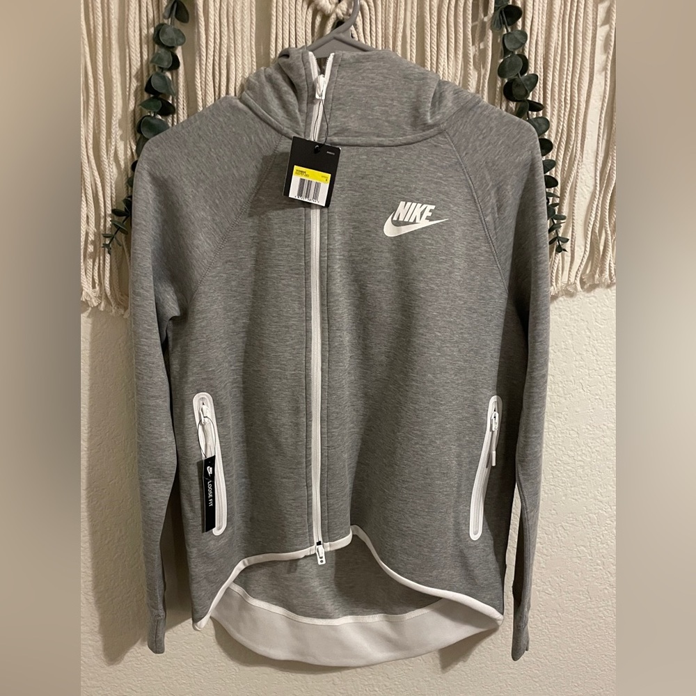 nike zip up hoodie